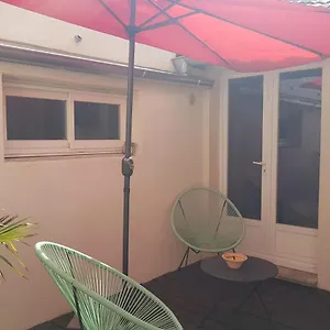 Appartement In The Heart Of Isle Sur La Sorgue With Private Terrace, LʼIsle-sur-la-Sorgue
